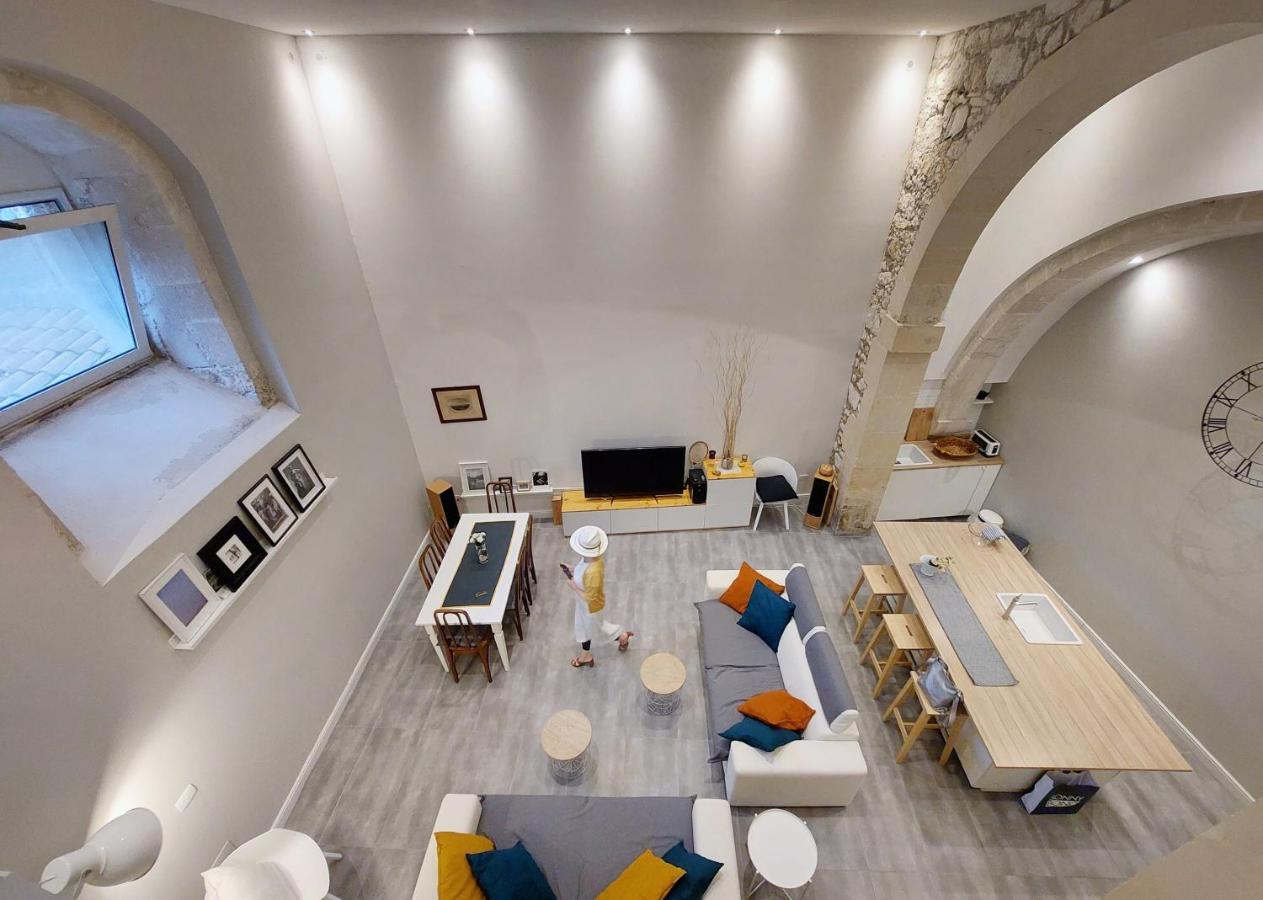 דירות סירקוזה Double Loft מראה חיצוני תמונה
